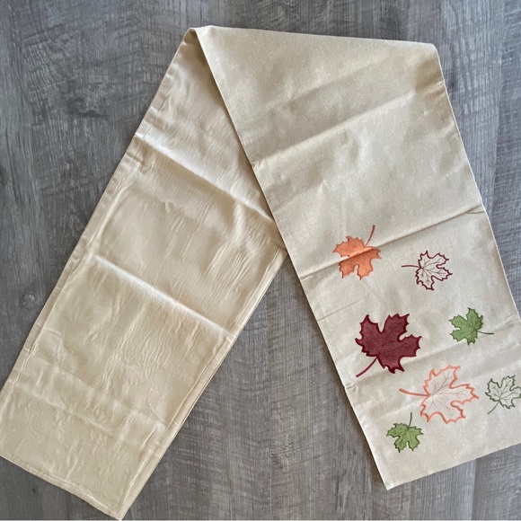 NWT Fall Table Runner 13” x 69” + Thanksgiving Kitchen Towel - Picture 6 of 12